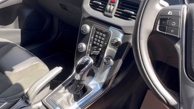 Volvo V40 2.0 D2 R-Design Geartronic for sale @ John Kilkenny Cars Edinburgh смотреть онлайн