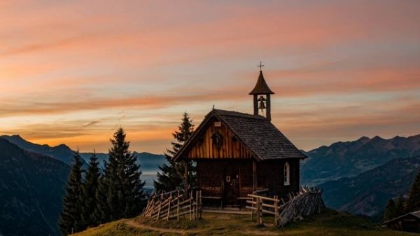 The Fire & the Fog. Alarm