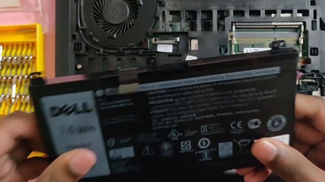 Замена аккумулятора для ноутбука Dell 357f9 смотреть онлайн