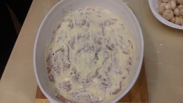 МЯСО ПО-ФРАНЦУЗСКИ рецепт С ГРИБАМИ и СЫРОМ | Как Приготовить МЯСО В ДУХОВКЕ| Cheese Mushrooms Meat смотреть онлайн