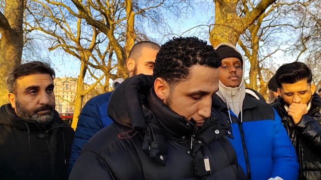 New Christian Meets Shamsi With His Questions In Terms Of Islam! Speakers Corner смотреть онлайн