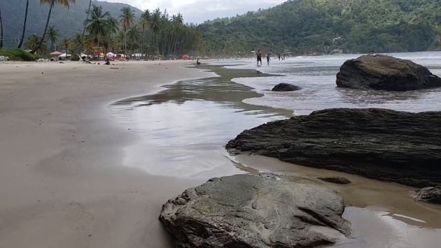 Maracas Beach, Tuesday morning vibes смотреть онлайн