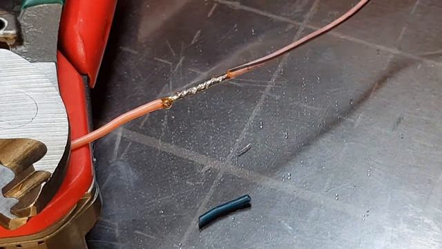 Так я удлинил провода для CAN линии А и B ( для своего FIAT Stilo SW ) смотреть онлайн