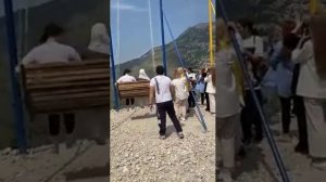 В Дагестане девушки сорвались с качели в обрыв