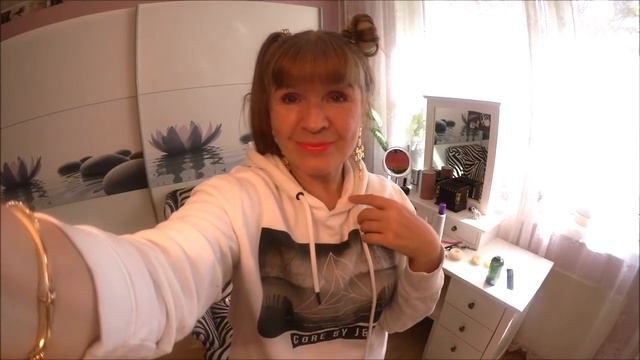 КРАСИВЫЕ ЛОКОНЫ НА НОСКИ || С ПОМОЩЬЮ БУБЛИКА || КАК СДЕЛАТЬ ИДЕАЛЬНЫЕ ЛОКОНЫ БЕЗ ВРЕДА ДЛЯ ВОЛОС смотреть онлайн