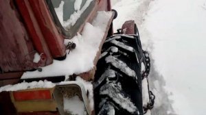 Т-25 ПО БЕЗДОРОЖЬЮ, застряли немного, ЦЕПИ СПАСАЮТ Т-25!!!