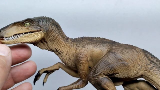 Iron Studios Jurassic Park "Just the two Raptors" Velociraptors Review!!! смотреть онлайн