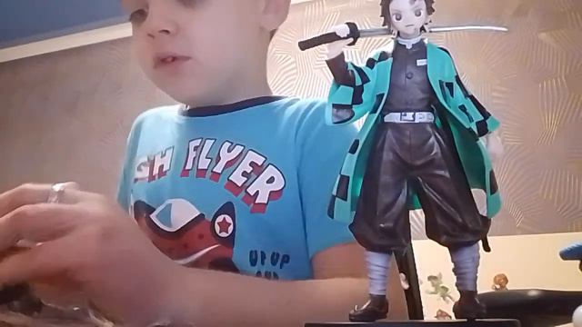 распаковка фигурки незуко смотреть онлайн