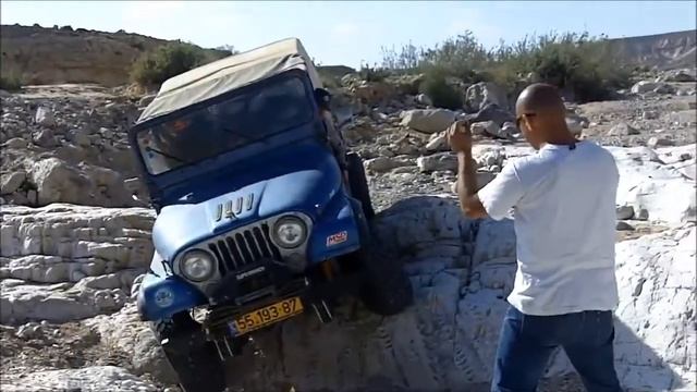 מפגש 83- דרום בהארד קור смотреть онлайн