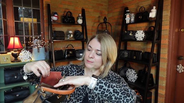 Tory Burch Lee Radziwill Petite Unboxing смотреть онлайн