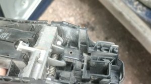 Skoda yeti ремонт (замена) ручки задней двери