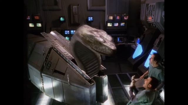 Python 2 (2002) Cena do Laboratório смотреть онлайн