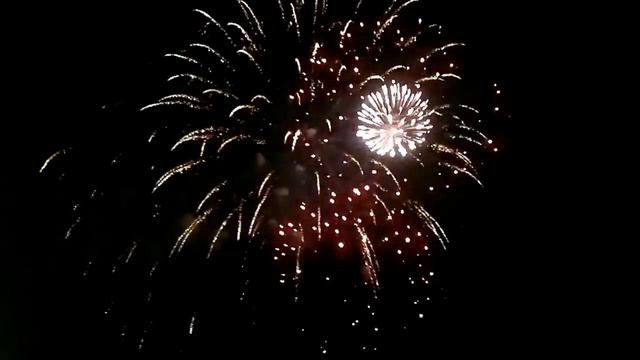 Салют ко дню победы Таганрог 2014 05 09 смотреть онлайн