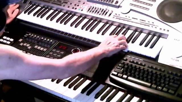 Moog emulation - Casio MZ-2000 Sounds .wmv смотреть онлайн