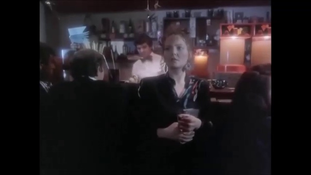 Мордашка (1990). Отрывок. Бар. смотреть онлайн