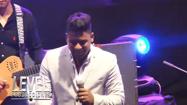 Alex Martinez "No pude quitarte las espinas" Concierto "DUELO DE REYES Vol2" 17/11/18 смотреть онлайн