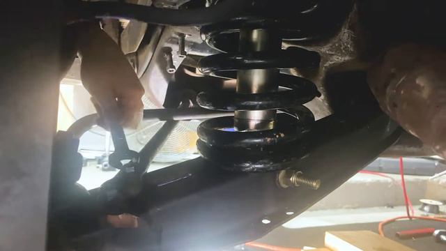 How to Install Sway Bar End Links ... Wrong – 1965 Cadillac Front End Pt. 3 смотреть онлайн