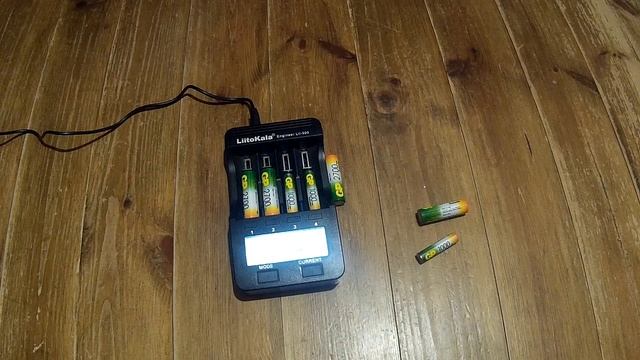 Аккумуляторы GP, Ni-Mh, тип AA 2700 mAh и тип AAA 1000 mAh из OZONA смотреть онлайн