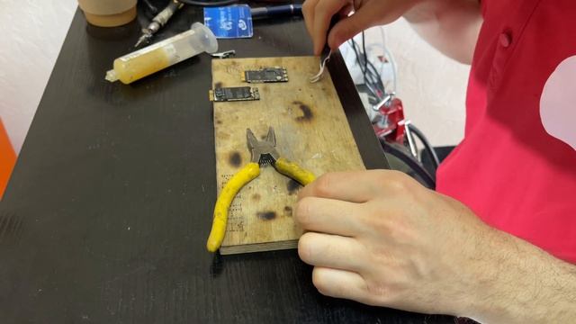 Eng. White Screen turns on no loading iMac 21 Late 2012 A1418 Redesign of the Wi-Fi module #imac смотреть онлайн