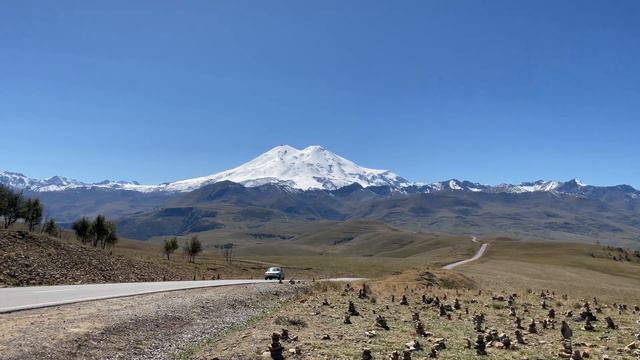 Карачаево-Черкесия. Дорога в урочище Джилы-Су. Вид на Эльбрус. 2023 смотреть онлайн