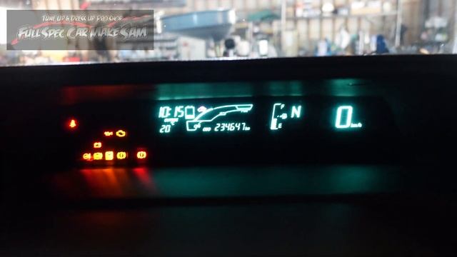 走行２３万ｋｍアクアのＡＴＦ交換　電気式ＣＶＴですがＡＴＦを使います　TOYOTA AQUA ATF exchange　NHP10　トルコン太郎　圧送交換　ＡＴＦ　ＣＶＴＦ　ＡＴＦ圧送交換 смотреть онлайн