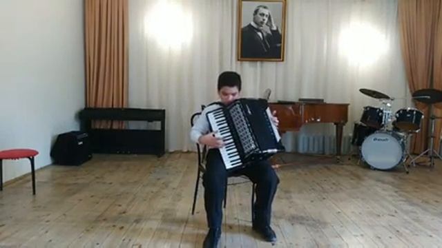 Фазылов Февзи, К.М.Вебер Сонатина До-мажор, Ю.Гаврилов "Белка в колесе" смотреть онлайн