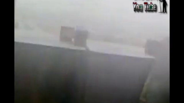 Сирия. Сирийские солдаты в уличных боях в Хомсе смотреть онлайн