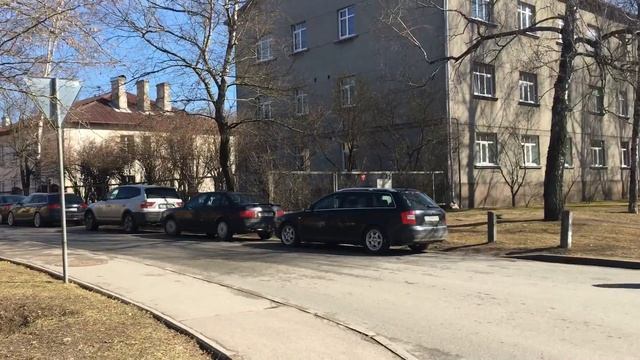 г.Рига, ул.Лубанас 52 (видео у входа) смотреть онлайн