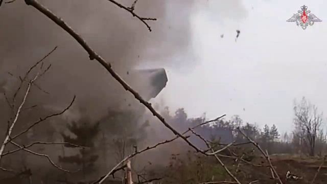 Экипажи тяжелых огнеметных систем ВДВ продолжают выполнять боевые задачи смотреть онлайн