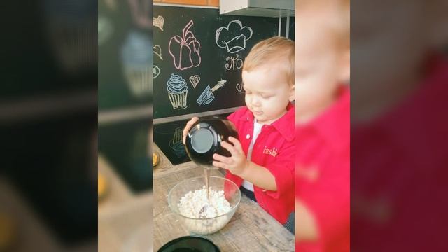 БЛИНЫ С ТВОРОЖНОЙ НАЧИНКОЙ смотреть онлайн