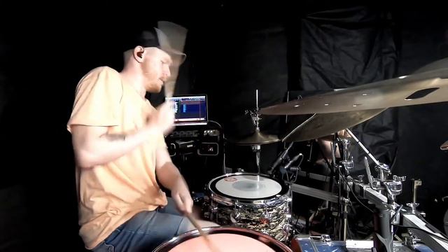 Recording Live Drums / Запись живых барабанов смотреть онлайн