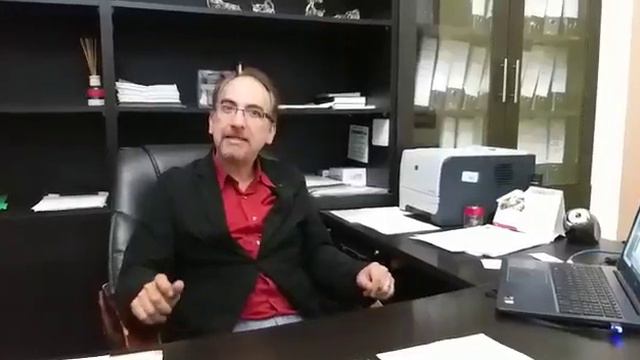 Johann Larrea, tesorero municipal смотреть онлайн