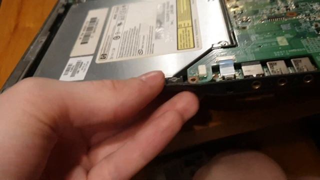 Ноутбук трансформер HP с тараканами смотреть онлайн
