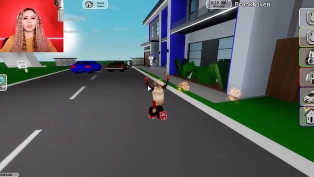 FIGHTING 11 YEAR OLDS IN BROOKHAVEN!??? (ROBLOX) смотреть онлайн