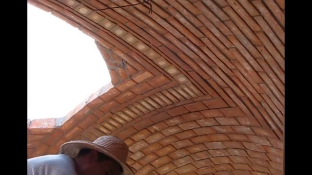 Impressively skilled bricklayers, Vault construction. смотреть онлайн