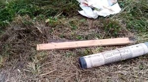 Фундамент под бытовку из покрышек. Выравниваю по горизонту