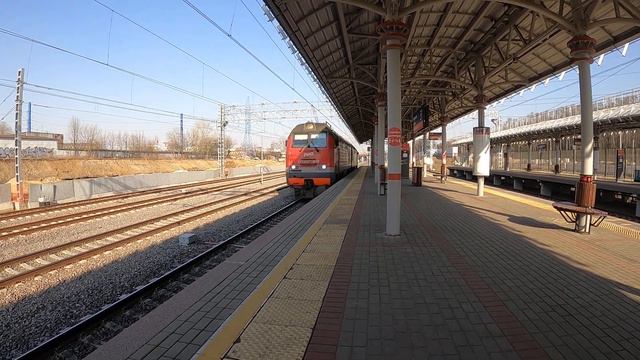 "Московский Пересвет" Тепловоз 2ТЭ25КМ-0179 следует резервом. Ст. МЦК Владыкино. смотреть онлайн