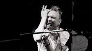 Гарик Сукачев. «Плачь» («Папа»)