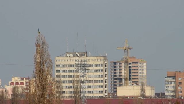 Городской пейзаж. Индустриальный пейзаж. Город, дома, трубы, башни. смотреть онлайн