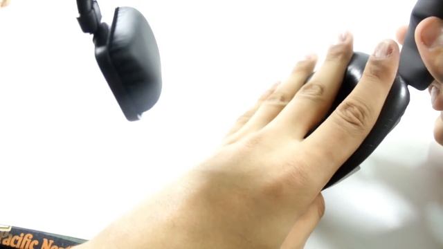 The Industry Standard For Monitoring (Beyerdynamic DT 102 : 400Ω - Unboxing) смотреть онлайн