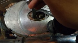 Как правильно настроить сцепление на иж юпитер через смотровое окошко не снимая крышку.