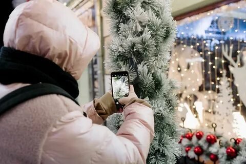 Начинаем покупать всё для ёлки и украшать квартиру. смотреть онлайн