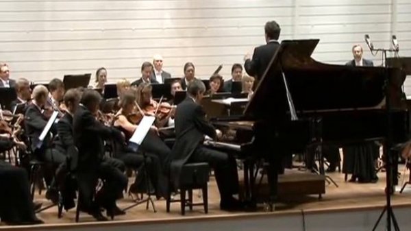 Andrei Pisarev plays Concerto No 2 by Prokofiev - first movement 1/2