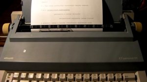 Пишущая (печатная) машинка Olivetti ET 55 Typewriter demo