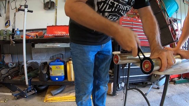 Tips and Tricks Dirt Bike Repairs KTM 350 and RMZ250 смотреть онлайн
