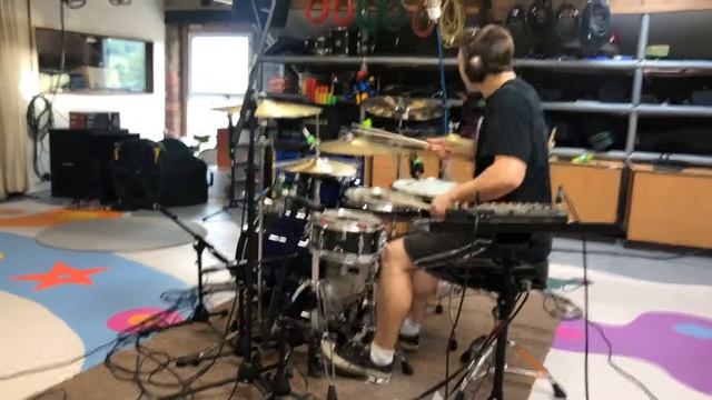 Python - Triggered Tuesday #011 - Drum Clip смотреть онлайн
