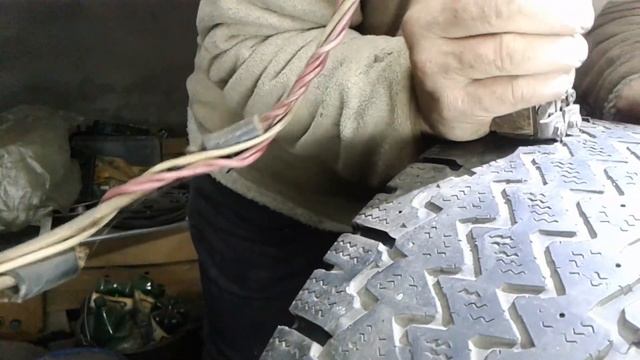 Нарезка протектора шин самодельным регрувером. смотреть онлайн