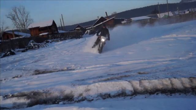 HONDA CRM 250 AR смотреть онлайн