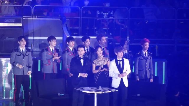 161226 세븐틴 (SEVENTEEN),MC(백현,유리) T.O.P-엄정화- DISCO 무대관람 Reaction [전체] 직캠 Fancam (2016 가요대전) by Mera смотреть онлайн