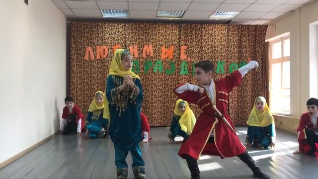 Аварский танец ансамбль Намус смотреть онлайн